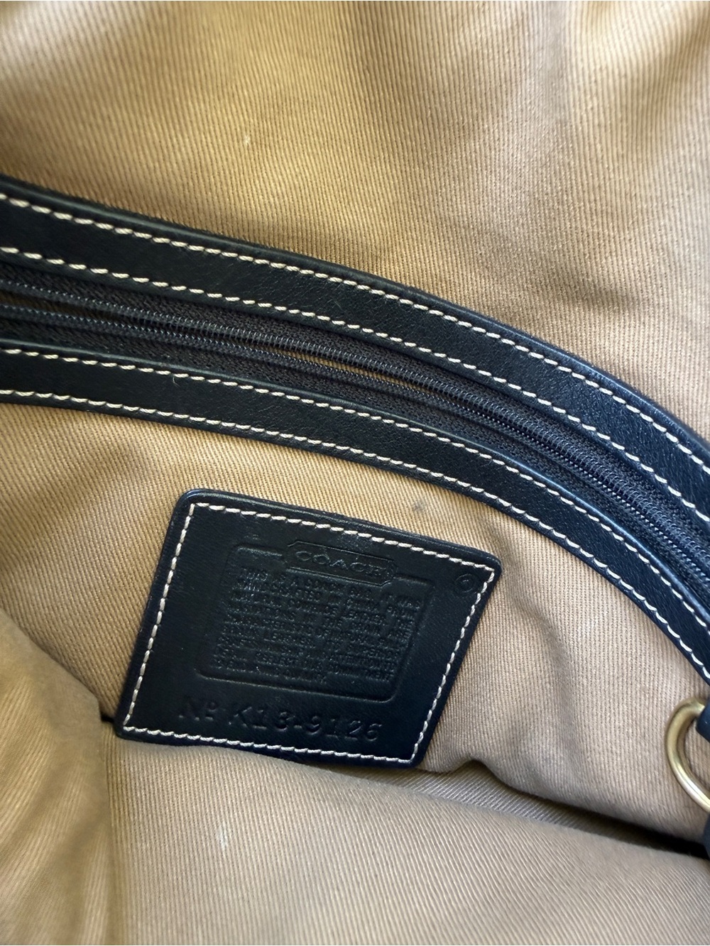 Classic Black Leather Crossbody Bag with Buckle - Picture 4 of 7